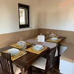 Nyaraló House Nune