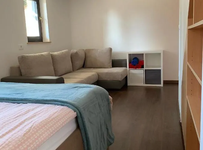 בית נופש House Nune *